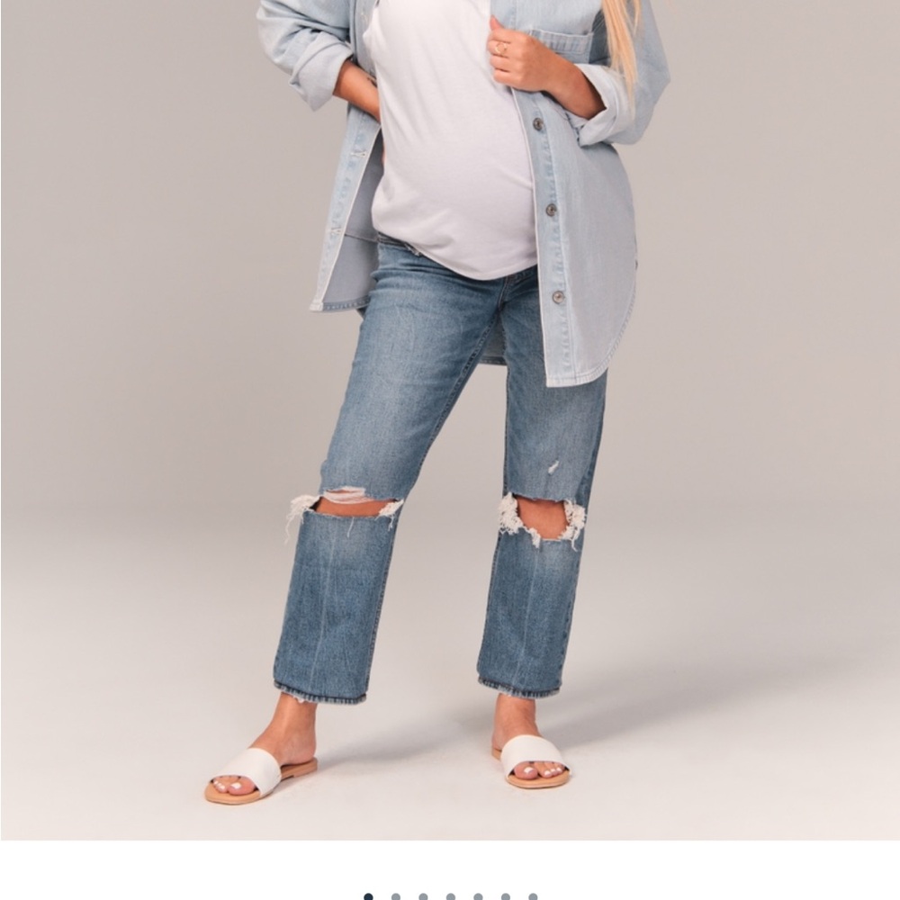 NWT! Abercrombie and fitch maternity jeans size 28 regular